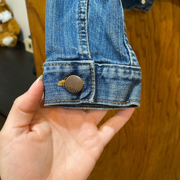 Gap Jean Jacket - Picture 5 of 8